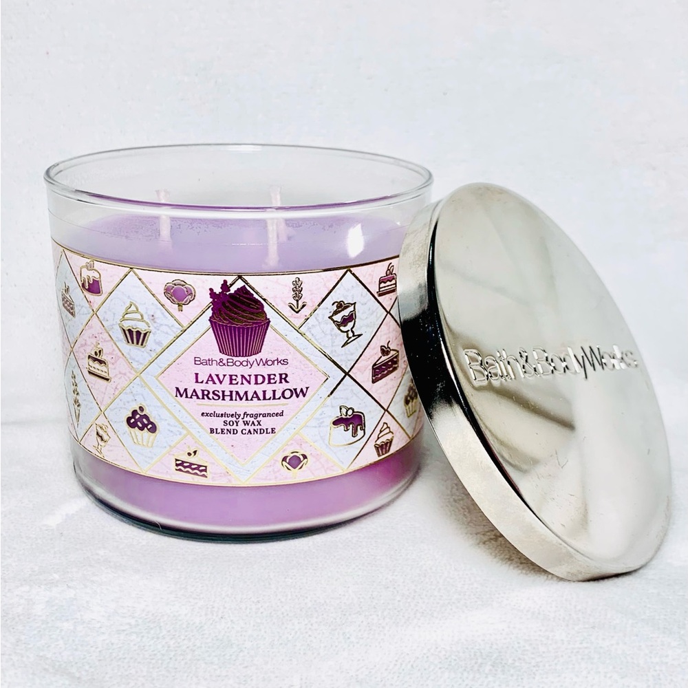 Bath & Body Works Lavender Marshmallow 3 Wick Candle